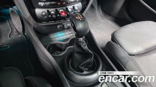 Mini Cooper 클럽맨 2세대, 2018 9