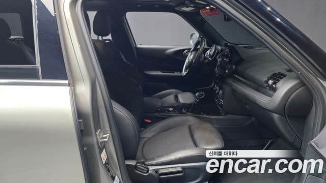 Mini Cooper 클럽맨 2세대, 2018 11