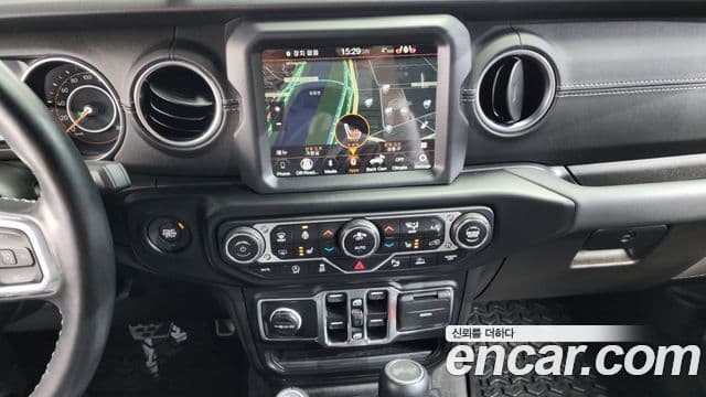 Jeep Wrangler (JL) 2.0 Overland Power top 4도어, 2023 15