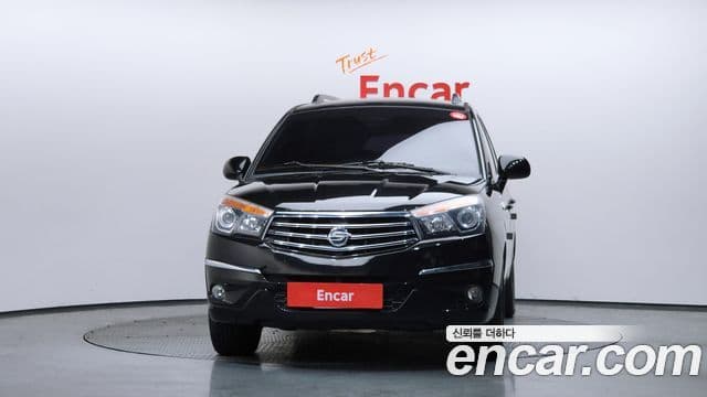 KG모빌리티(SsangYong) Korando 투리스모 4WD GT 9인승, 2014 3