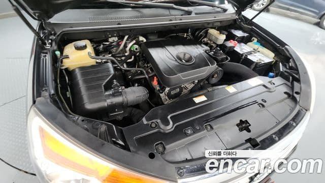 KG모빌리티(SsangYong) Korando 투리스모 4WD GT 9인승, 2014 6