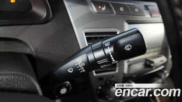 KG모빌리티(SsangYong) Korando 투리스모 4WD GT 9인승, 2014 15