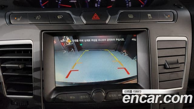 KG모빌리티(SsangYong) Korando 투리스모 4WD GT 9인승, 2014 17