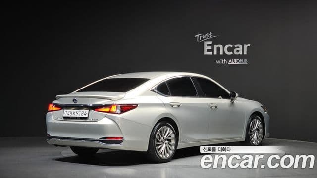 Lexus ES300h 7세대 Luxury Plus, 2020 2