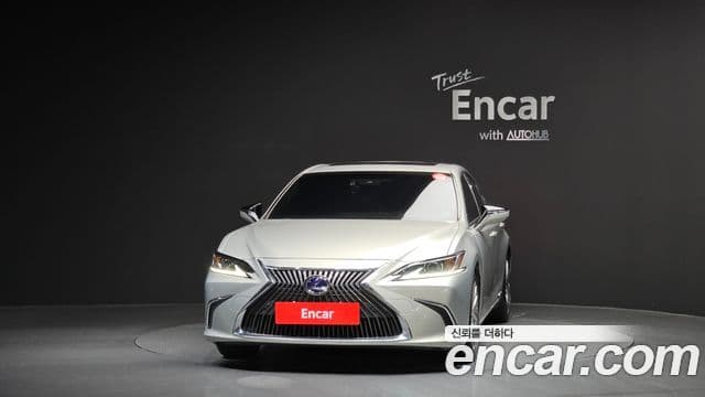 Lexus ES300h 7세대 Luxury Plus, 2020 3