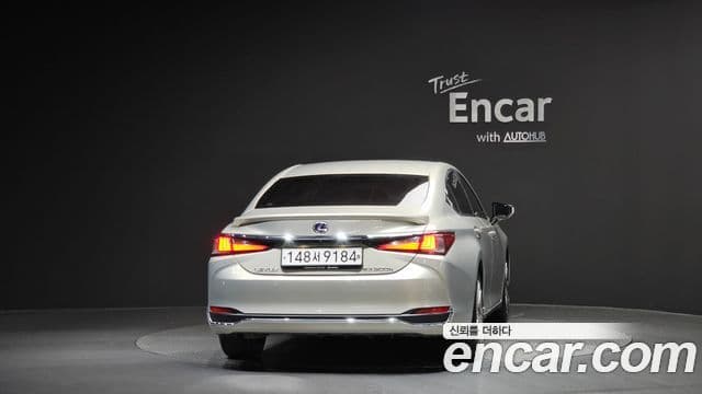 Lexus ES300h 7세대 Luxury Plus, 2020 4