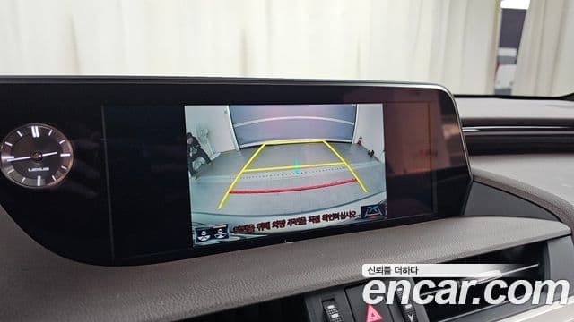 Lexus ES300h 7세대 Luxury Plus, 2020 17