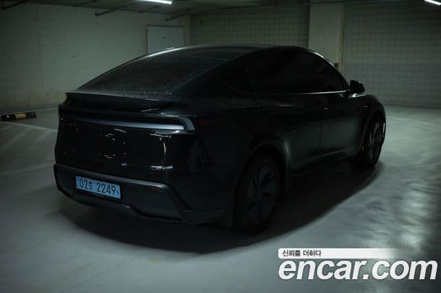 Tesla модель Y, 2025 3