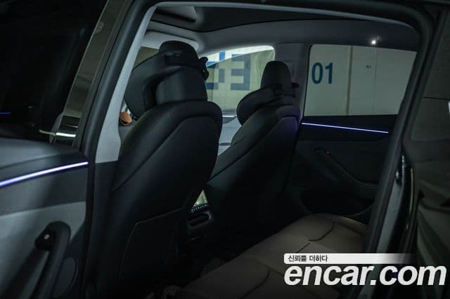 Tesla модель Y, 2025 10