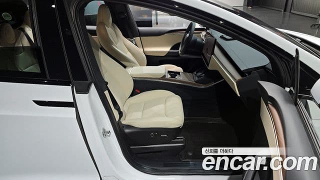 Tesla модель X, 2023 11