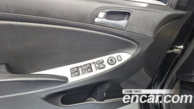 Hyundai Accent(новый кузов / новое поколение) Premium, 2016 18