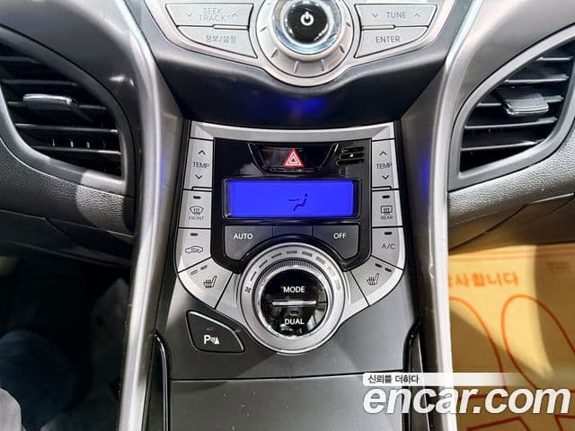 Hyundai Avante MD Modern, 2013 11