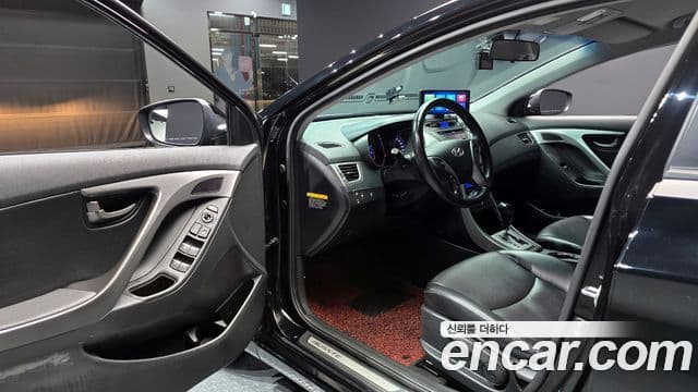 Hyundai Avante MD M16 GDI Smart, 2013 11