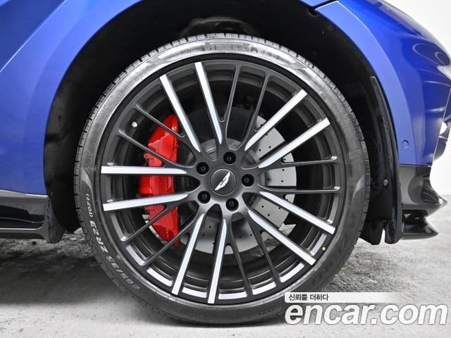 Aston Martin DBX 4.0 V8 707, 2023 все фото