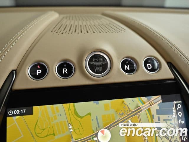 Aston Martin DBX 4.0 V8 707, 2023 9