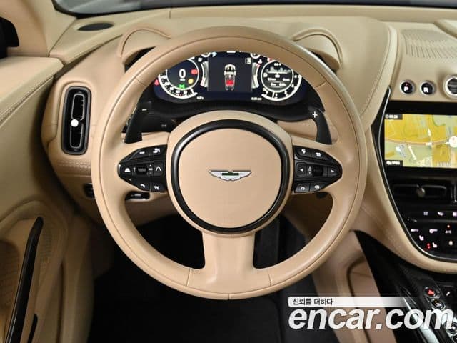 Aston Martin DBX 4.0 V8 707, 2023 13