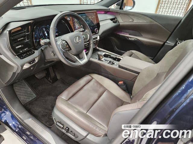 Lexus RX450h+ 5세대 Luxury, 2025 9