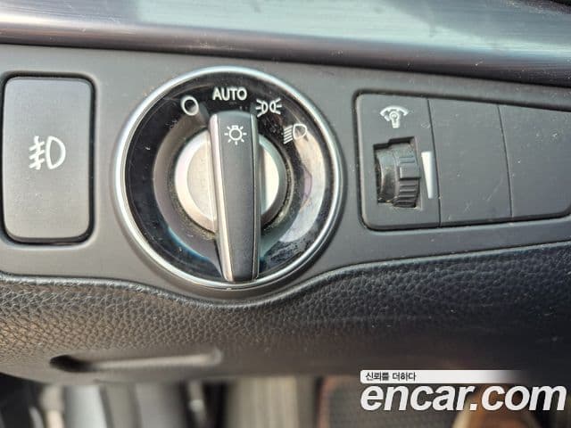 Hyundai i40 Modern, 2012 11