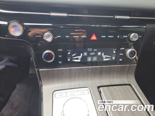 Genesis G80 (RG3) бензин 2.5 турбо AWD, 2025 12