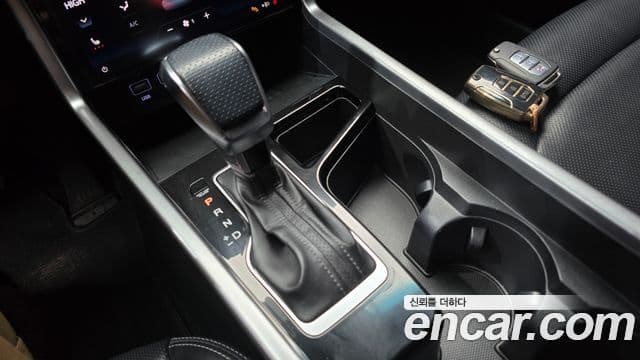 KG모빌리티(SsangYong) Torres T5, 2023 9