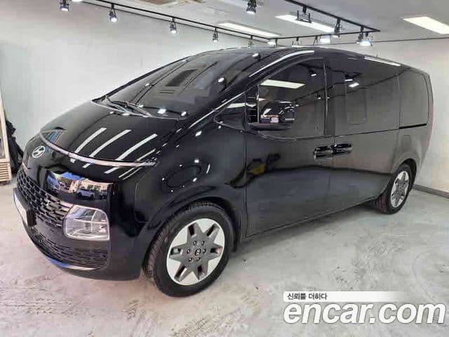 Hyundai Staria Modern, 2025 3