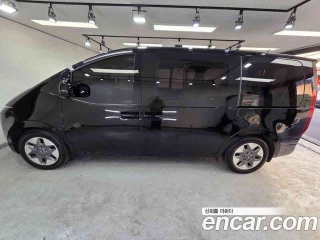 Hyundai Staria Modern, 2025 все фото