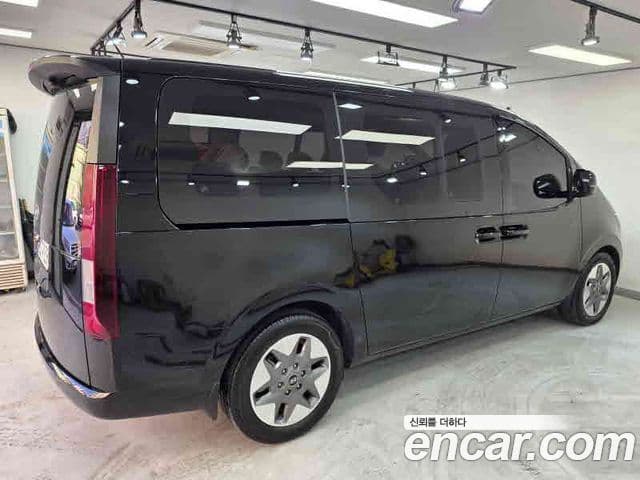 Hyundai Staria Modern, 2025 6