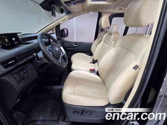 Hyundai Staria Modern, 2025 19