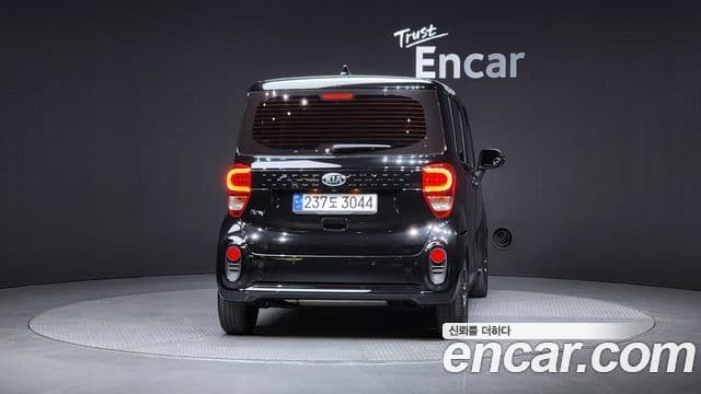 Kia The / новый New Ray Signature, 2021 4