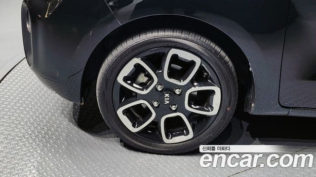 Kia The / новый New Ray Signature, 2021 все фото