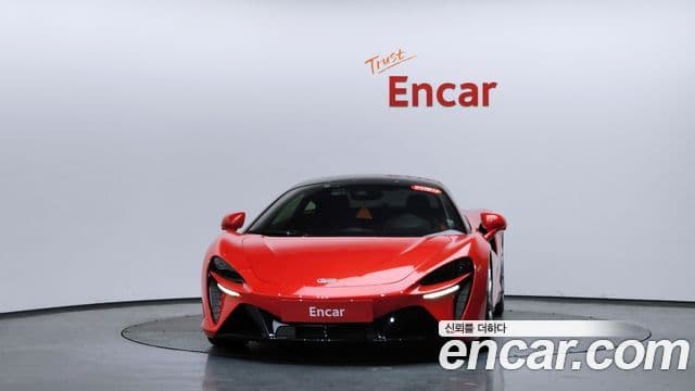 맥라렌 아투라 3.0 купе, 2023 3