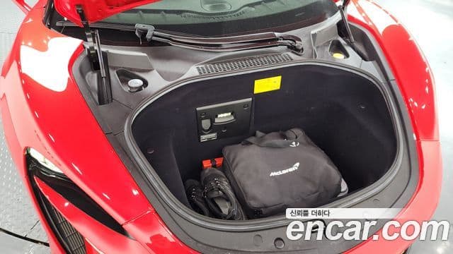 맥라렌 아투라 3.0 купе, 2023 6