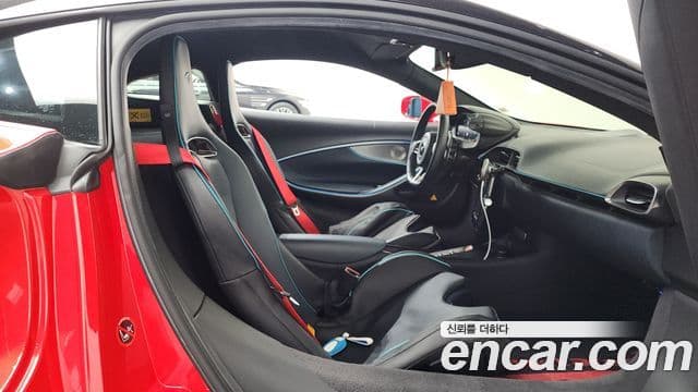 맥라렌 아투라 3.0 купе, 2023 11