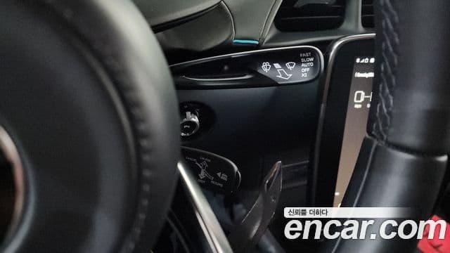 맥라렌 아투라 3.0 купе, 2023 15