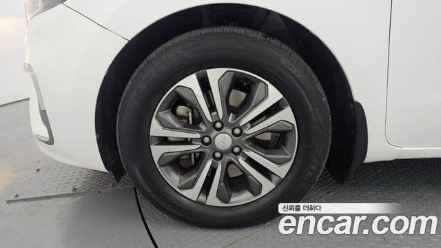 Kia The / новый New Carnival Luxury, 2019 все фото