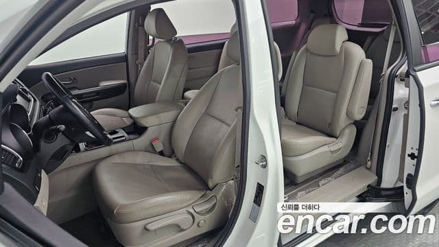 Kia The / новый New Carnival Luxury, 2019 10