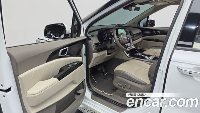 Kia Carnival 4세대 Signature, 2022 11