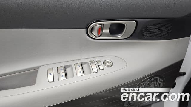 Hyundai NEXO Premium, 2023 17