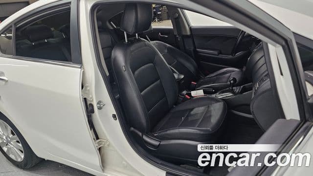 Kia K3 Prestige, 2013 11