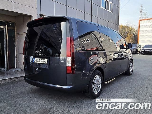 Hyundai Staria Modern, 2022 3