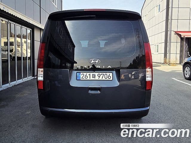 Hyundai Staria Modern, 2022 4