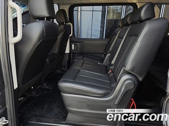 Hyundai Staria Modern, 2022 8