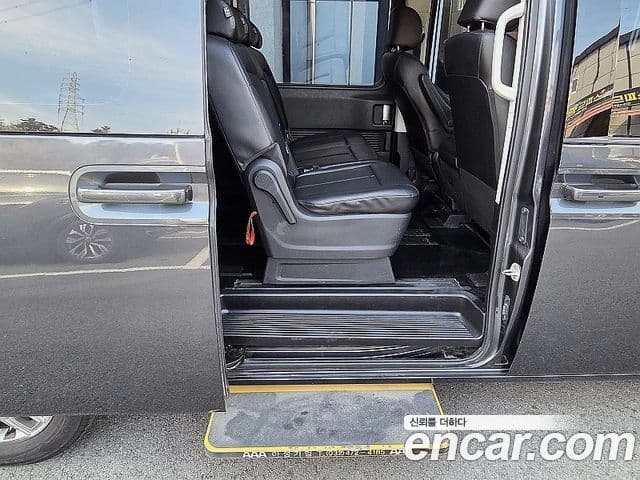 Hyundai Staria Modern, 2022 9