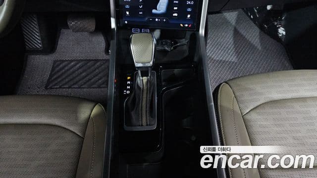 KG모빌리티(SsangYong) Torres T7, 2024 9