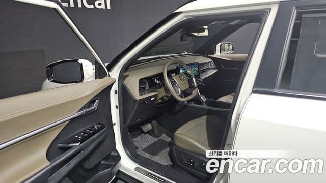 KG모빌리티(SsangYong) Torres T7, 2024 10