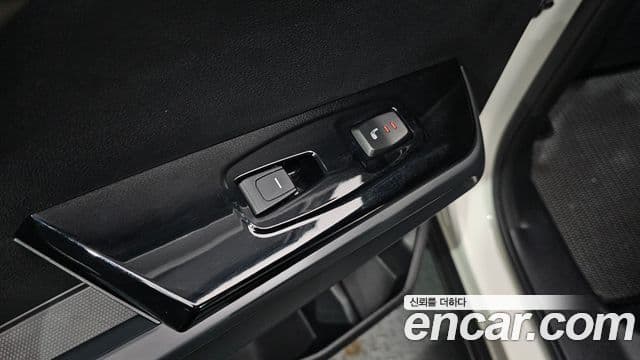 KG모빌리티(SsangYong) Torres T7, 2024 18