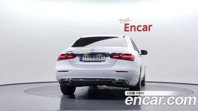 Mercedes-Benz E-класс W213 Exclusive, 2022 4