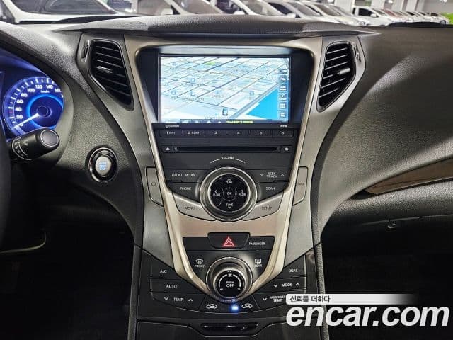 Hyundai Grandeur HG Modern, 2013 14