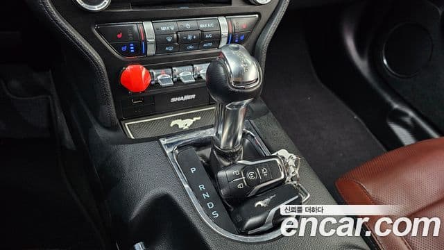 Ford Mustang кабриолет, 2016 9