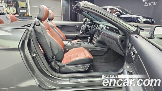 Ford Mustang кабриолет, 2016 11